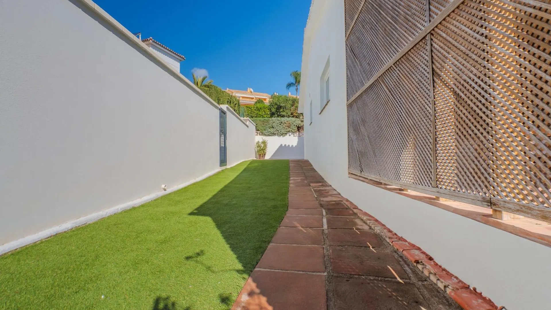 New House 80 M From The Beach Marbella Holiday home