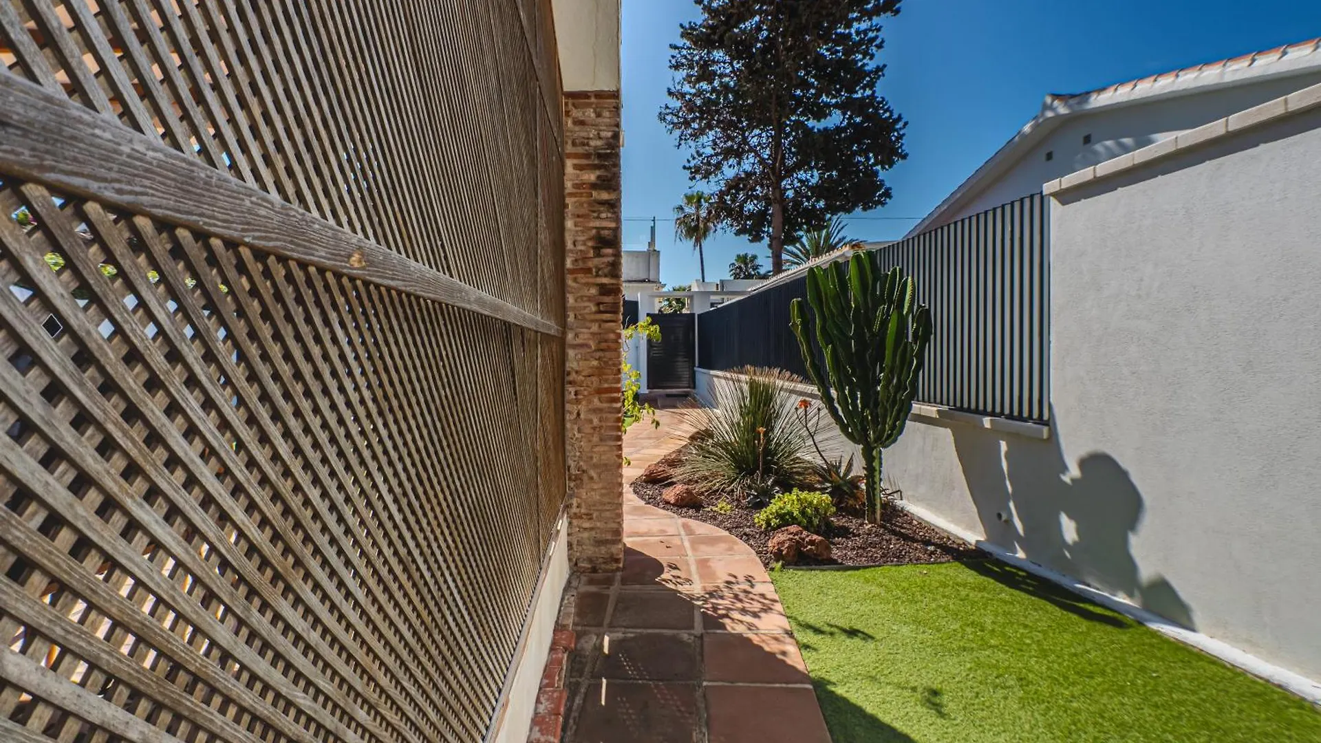New House 80 M From The Beach Marbella